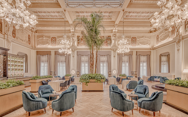Der edle Speisesaal im Palazzo Fiuggi