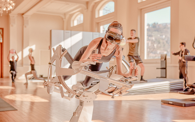 Hochmodernes Movement Lab im früheren Ballsaal des Palazzo Fiuggi, Italien